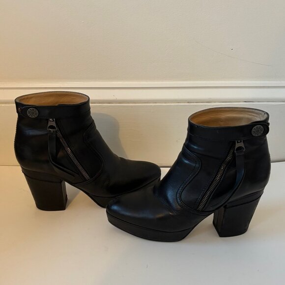 Acne Studios Track Leather Boots Black Size 37 Zip & Snap Closure 3.25" Heel - Picture 1 of 9